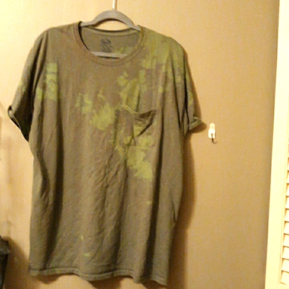 Short sleeved baggy Tee